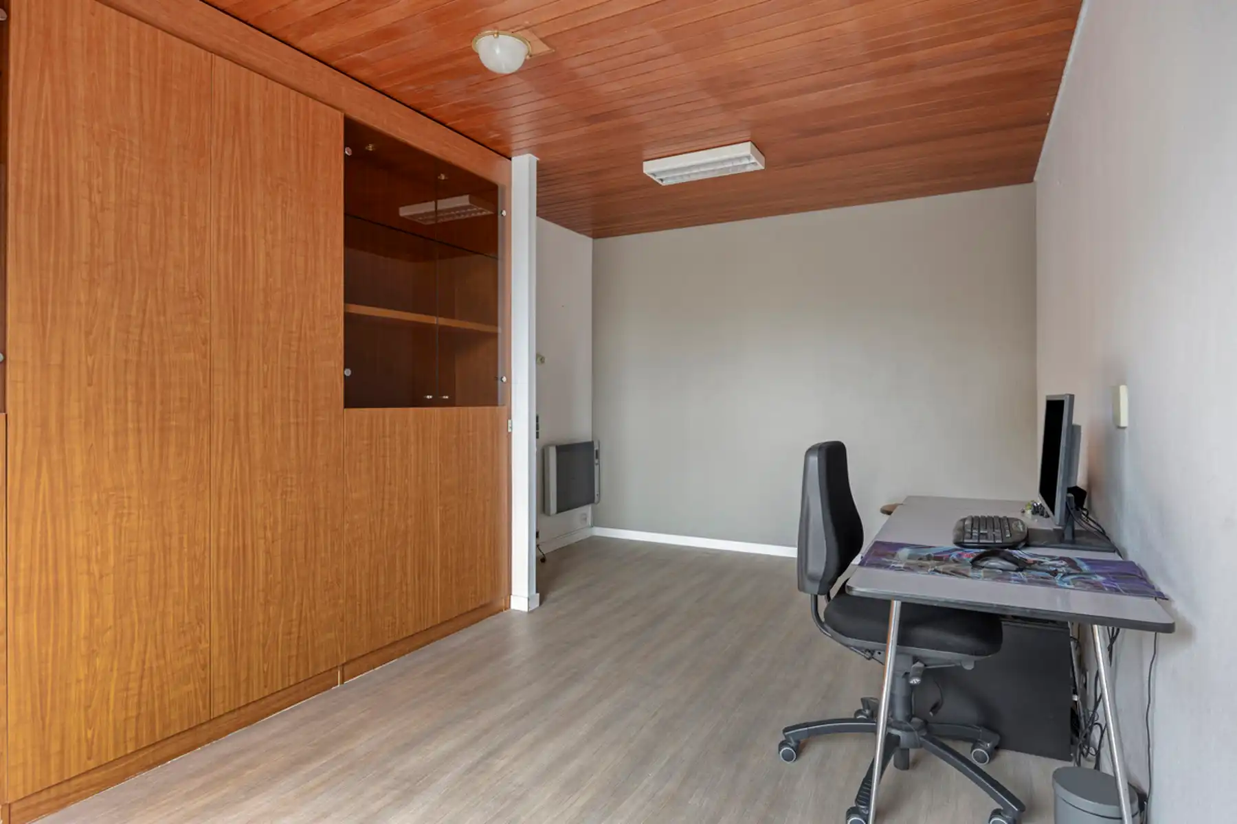 4-slaapkamer en 2-badkamer appartement (150 m²) in Berchem. foto 18