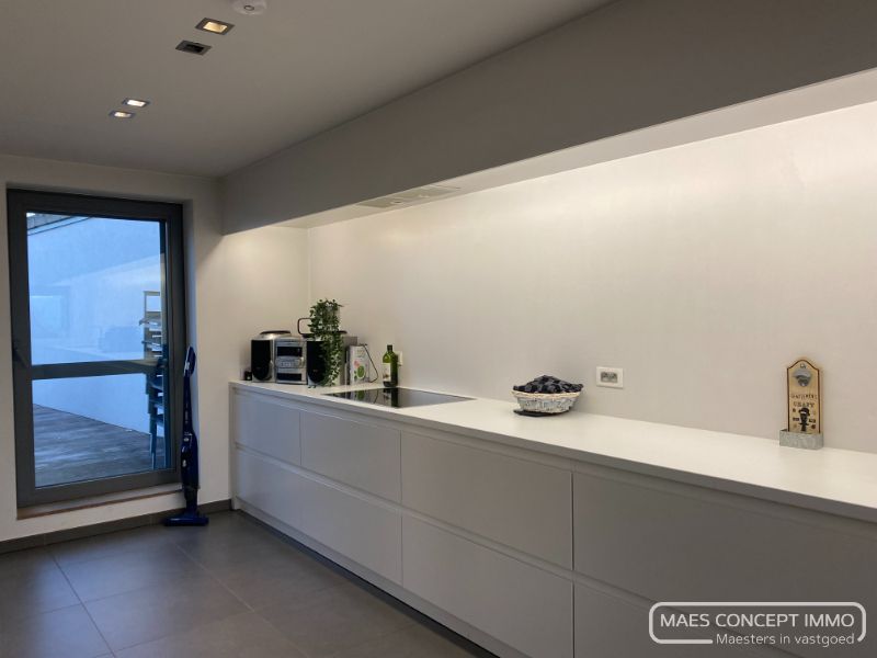 Stijlvol ingericht appartement te huur nabij centrum Anzegem foto 3