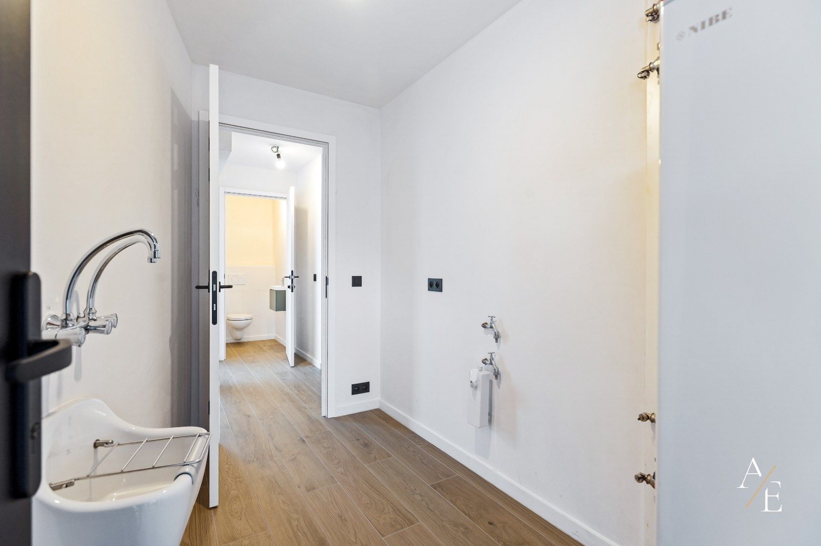 MERELBEKE-MELLE - Afgewerkte nieuwbouwwoning aan de Schelde! foto 3