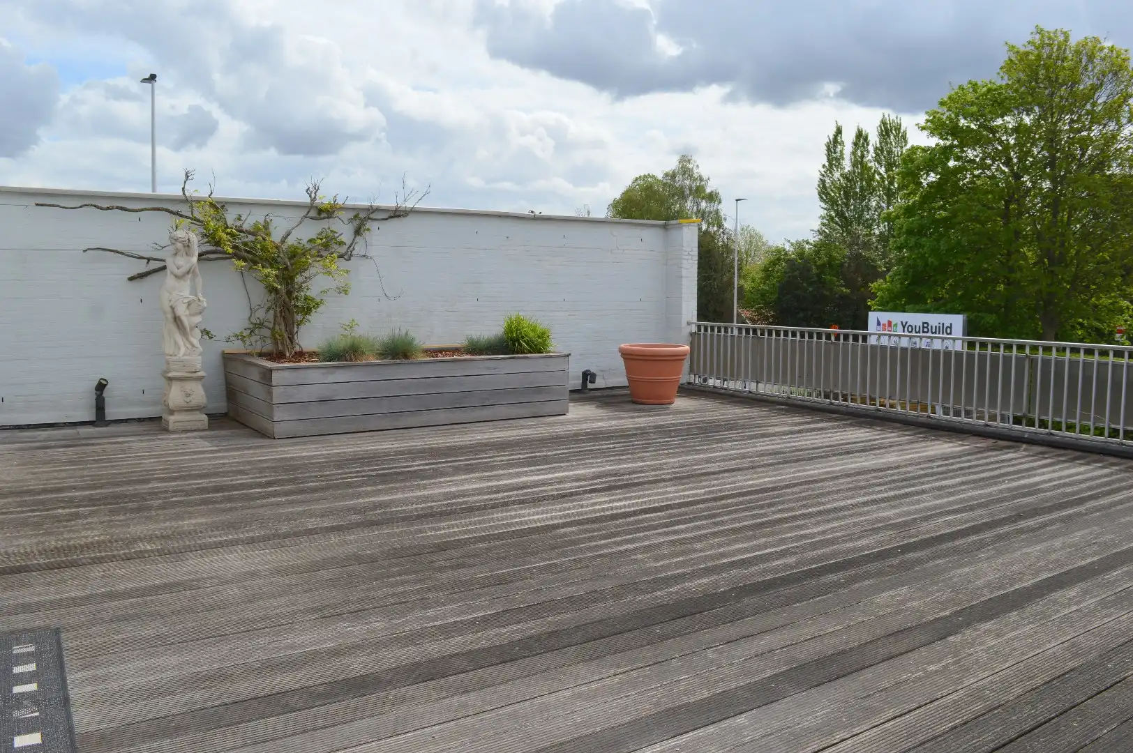 Karaktervol gerenoveerd appartement met 4 slaapkamers en ruim terras (verbruik ingebrepen!) foto 11
