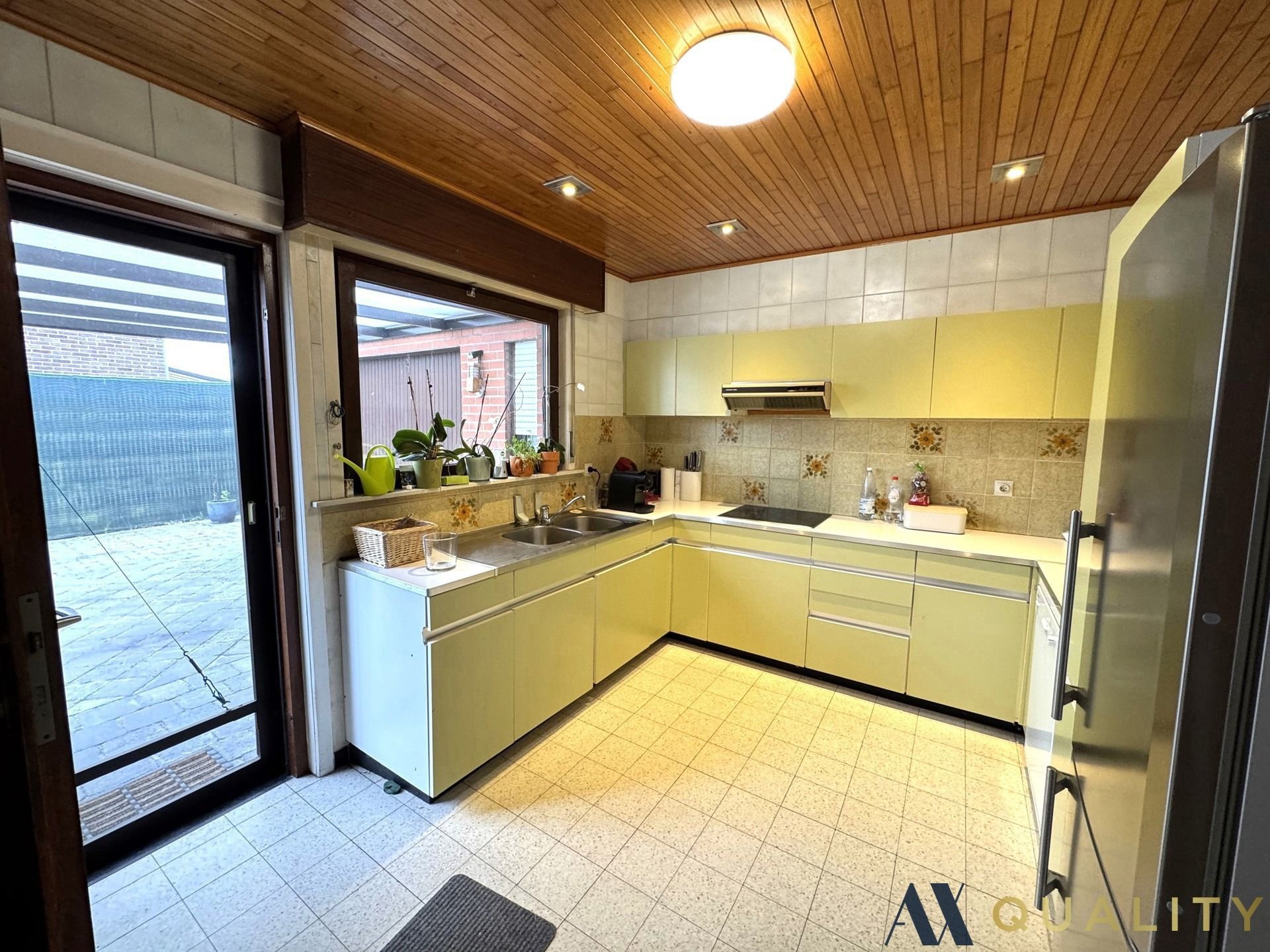 Rustig gelegen bungalow nabij het centrum van Sint-Amands foto 3