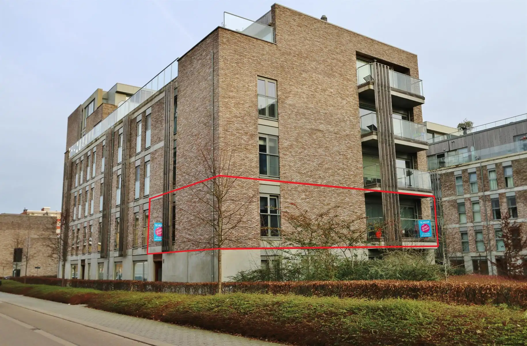 App 2 slk - 2 terrassen - parking - kelder - lift foto 20