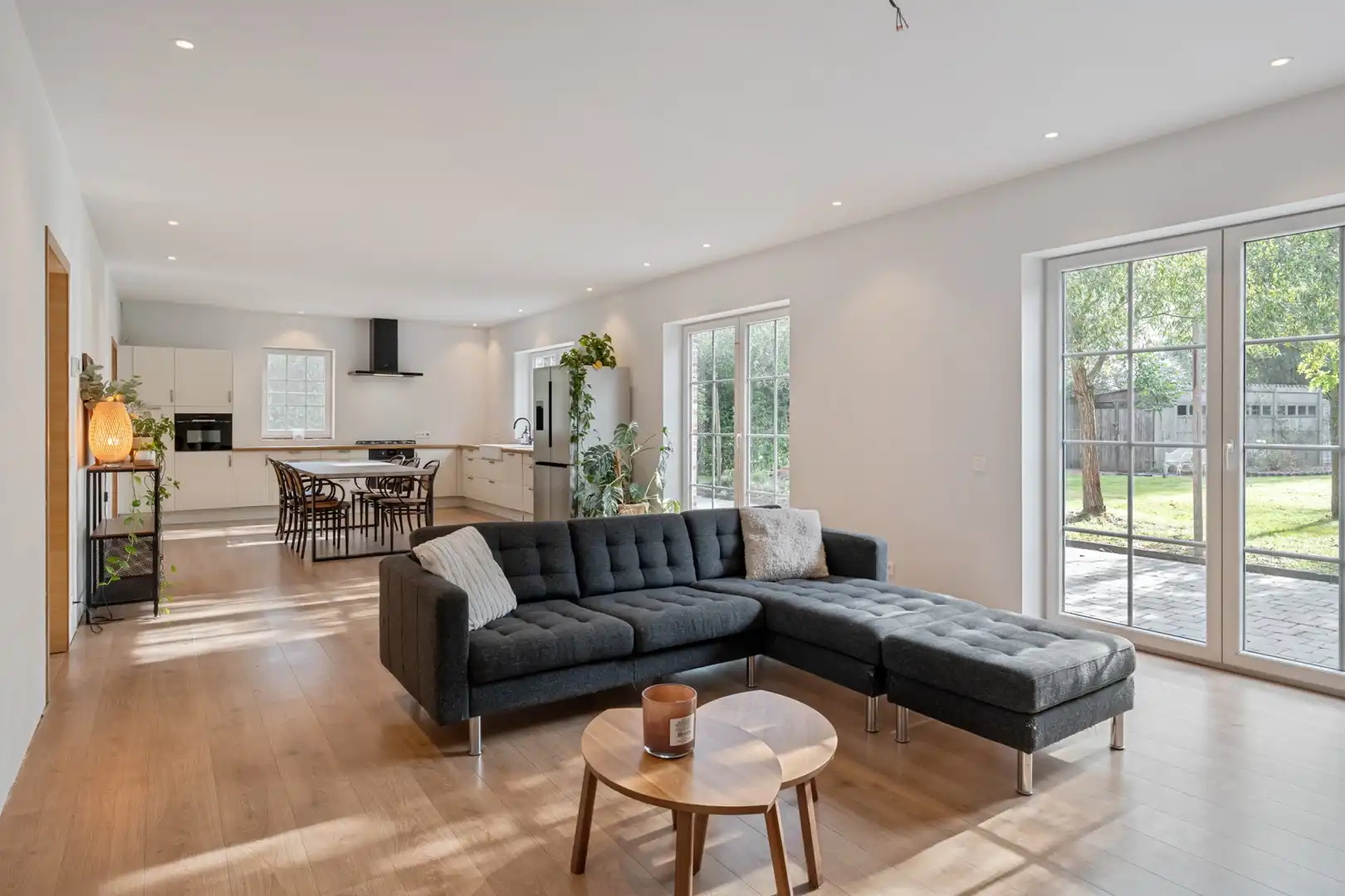 Ruime woning met 4 slaapkamers en grote tuin in Kuringen foto 13