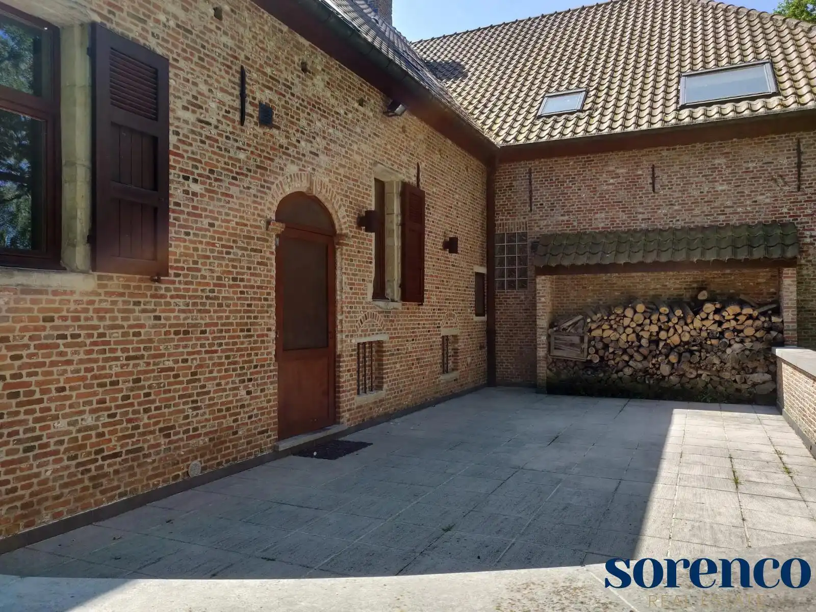 Unieke 4 slpkr villa in privatief domein in Edegem. foto 8