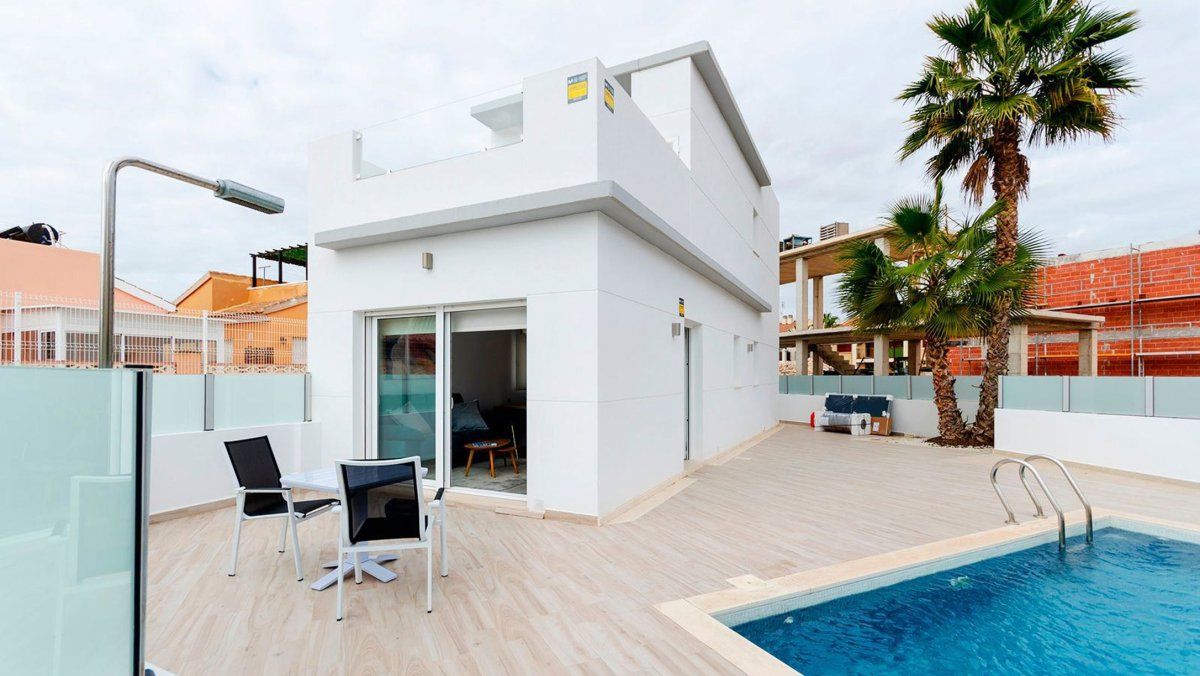 Villa bij het zoutmeer van Torrevieja foto 1