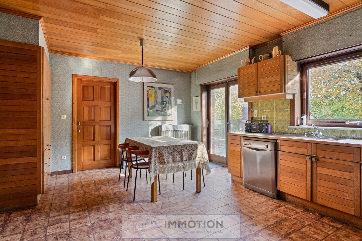 Ruime villa, 5 slaapkamers, op een perceel van 1200 m2 foto 10