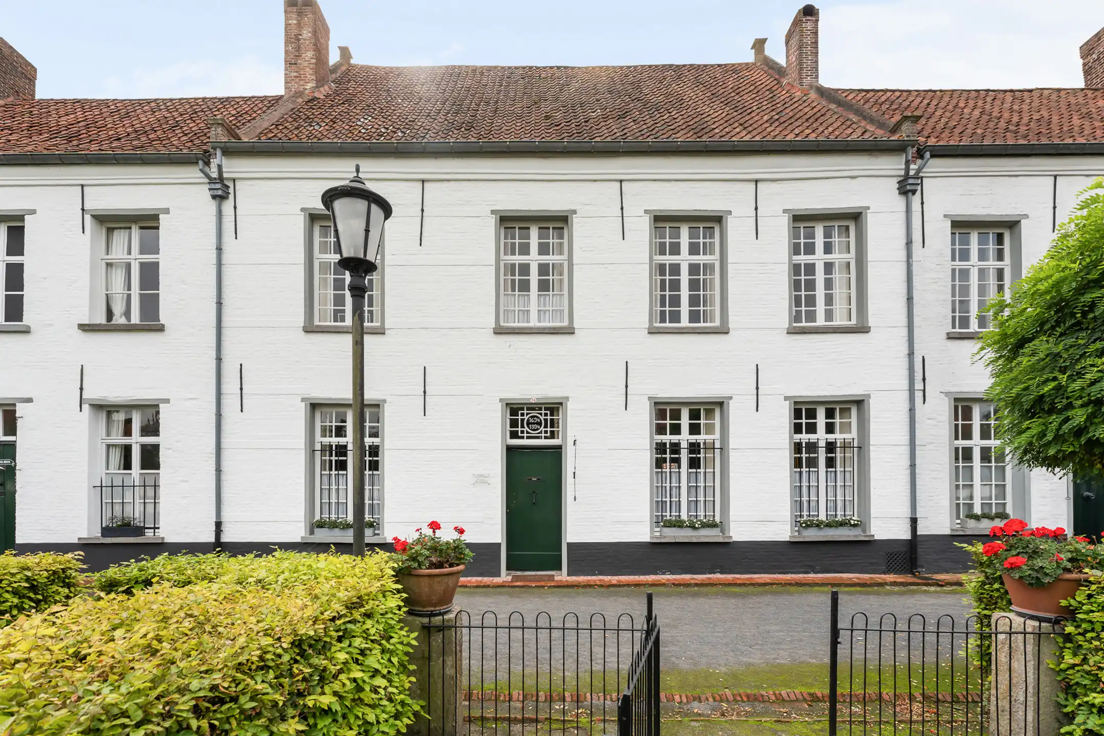 Historische herenhuis in het Begijnhof van Hoogstraten foto 3