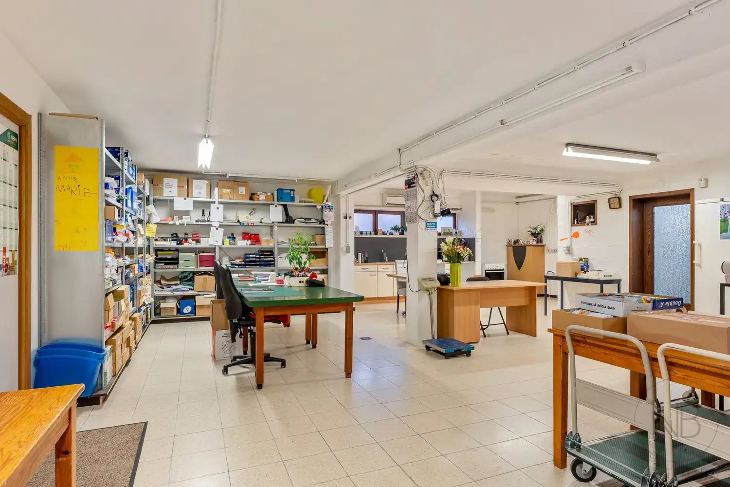 Woning met veelzijdig commercieel gebouw  op goede locatie in Driehoeven foto 9