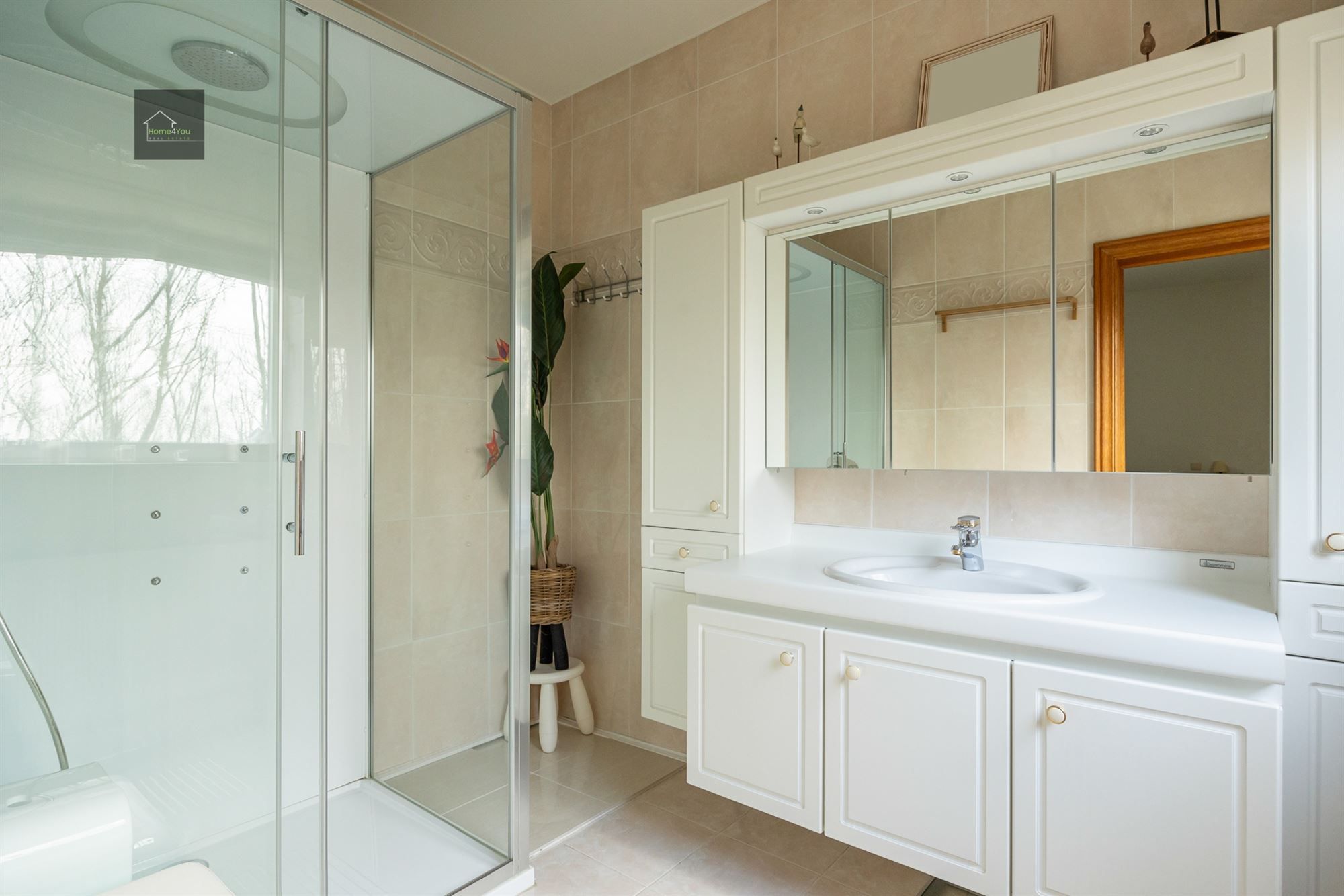 Ruim appartement met groot terras en prachtig groen uitzicht foto 11