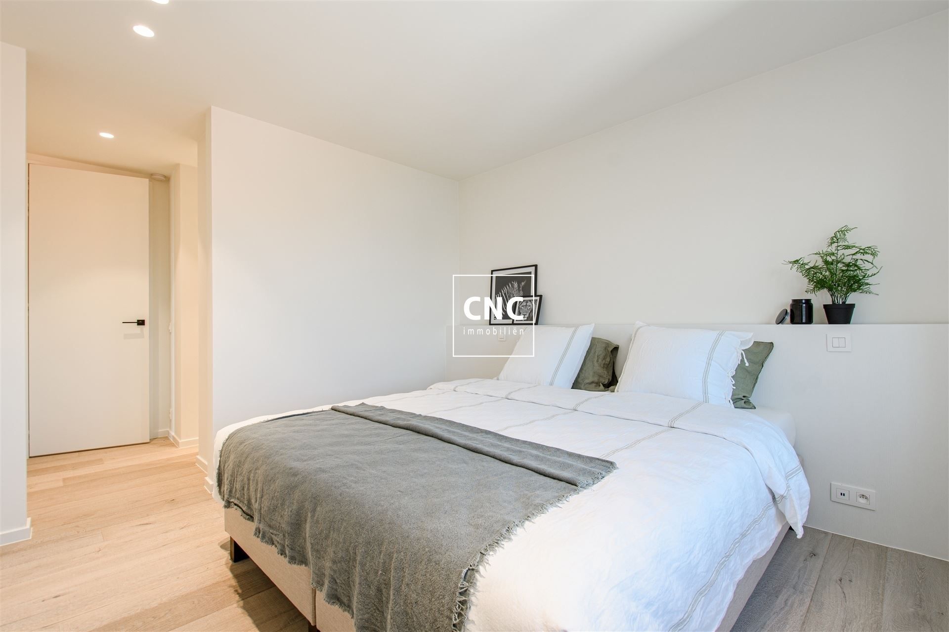 Prachtig lichtrijk hoek appartement met magnifiek open zicht foto 9