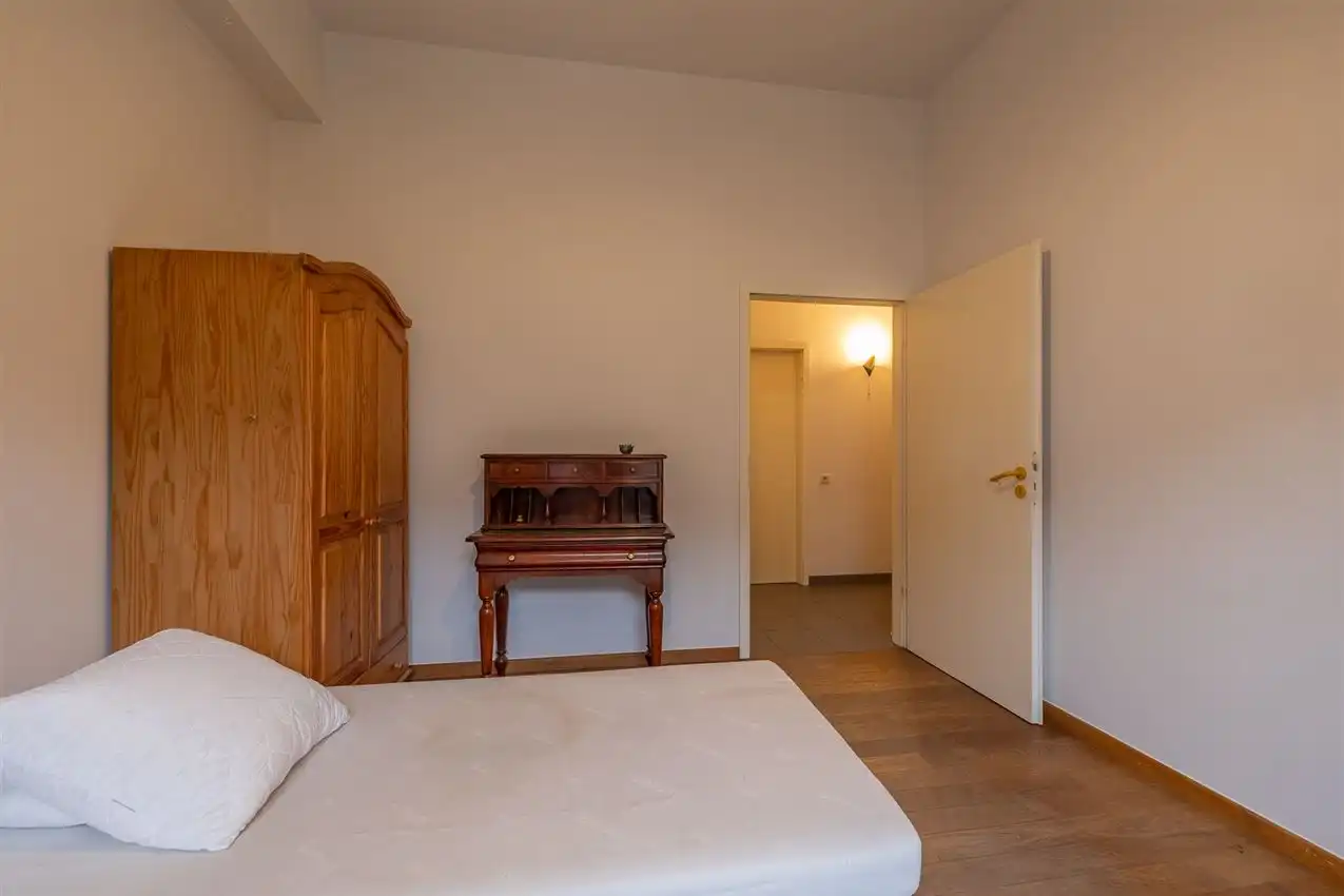 2slk appartement met grote garage in het centrum foto 15