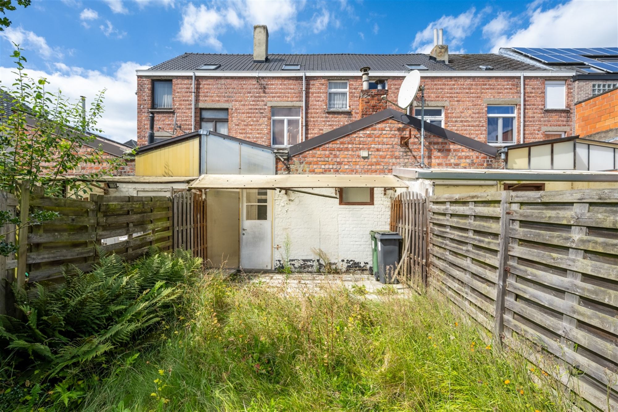 Te renoveren gezinswoning met tuin vlakbij centrum Aalst foto 12