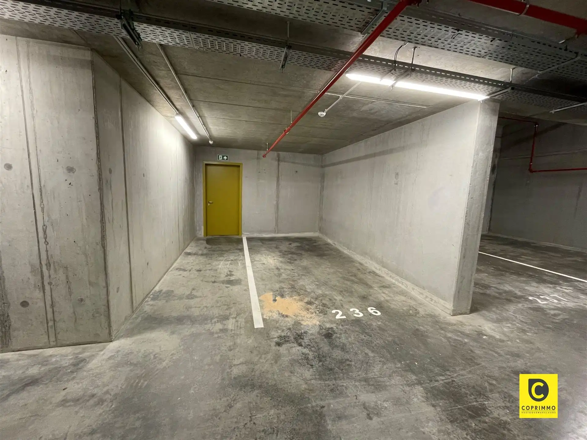 Ondergrondse autostaanplaats foto 3