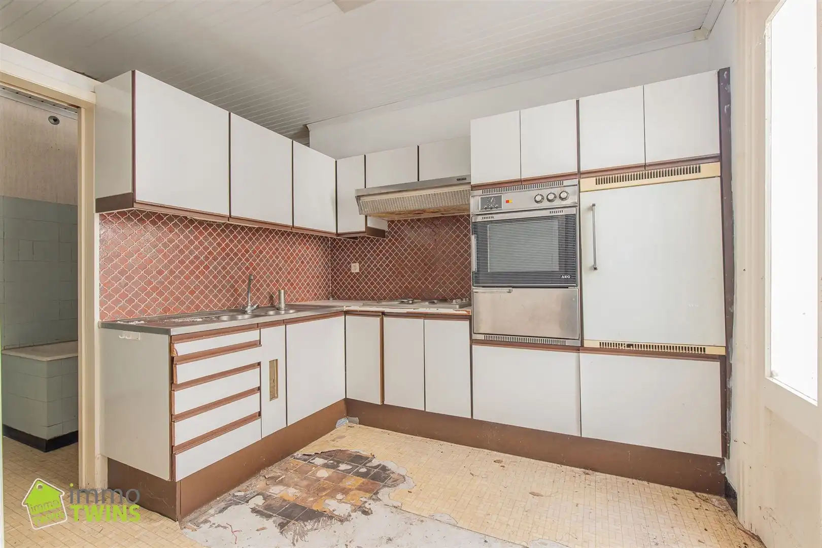 Handelswoonst op commerciële topligging te Moerzeke/Kastel  foto 8