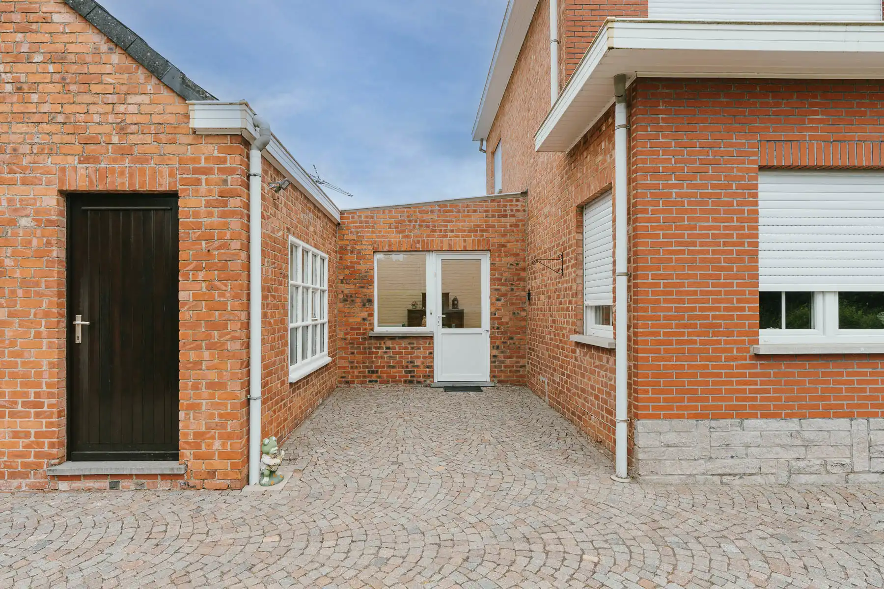Charmante, te renoveren woning in mooie doodlopende straat foto 28