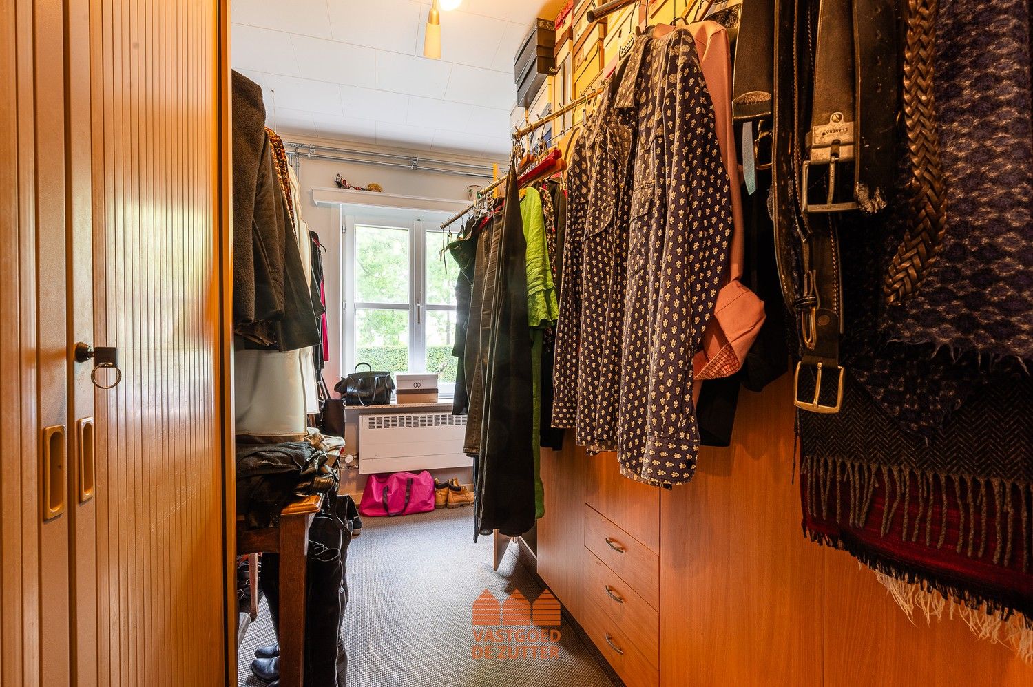 Karaktervolle alleenstaande woning op ruim perceel van 2.043 m² foto 11