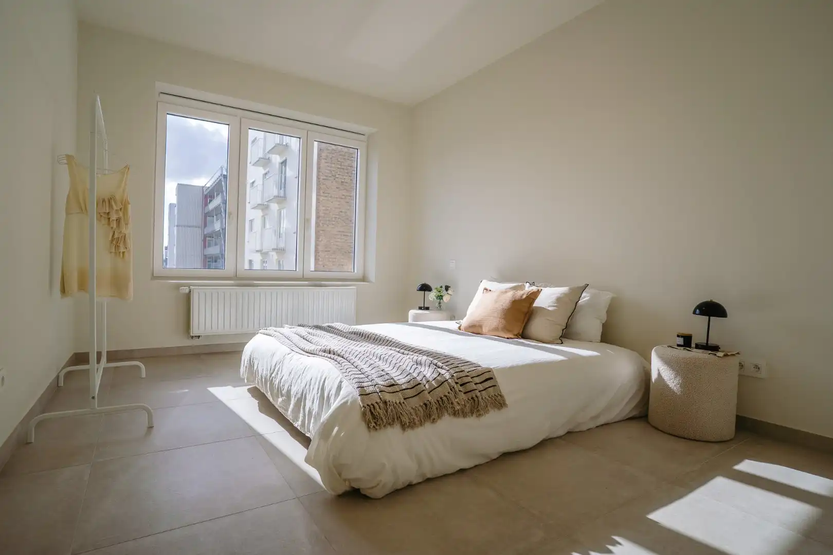 SCHITTEREND VERNIEUWD 2 SLPK APP MET ZIJDELINGS ZICHT OP ZEE foto 3