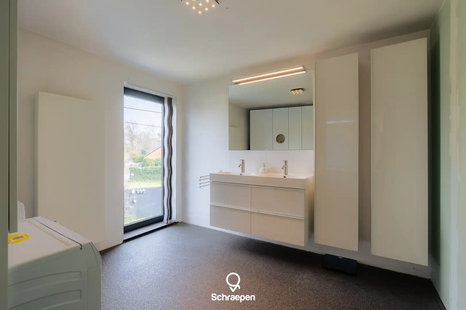 Op te frissen gezinswoning (270 m²) met 5 slpks én EPC-label C op hoekperceel van circa 7,5 are! foto 24