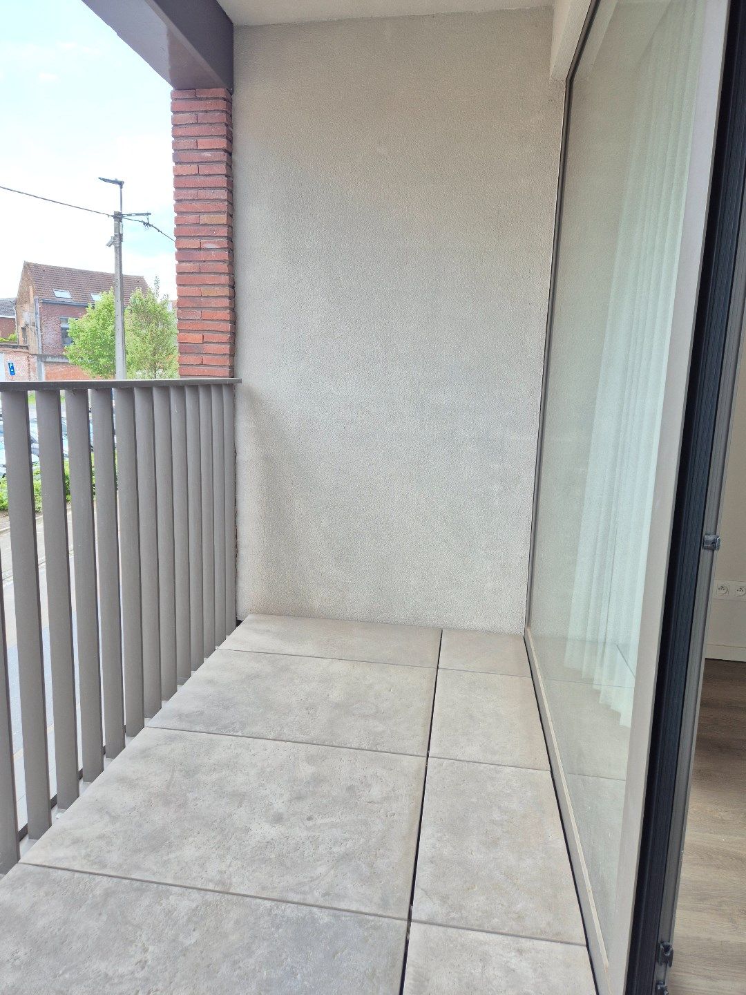 Appartement met 1 slaapkamer en terras. foto 2