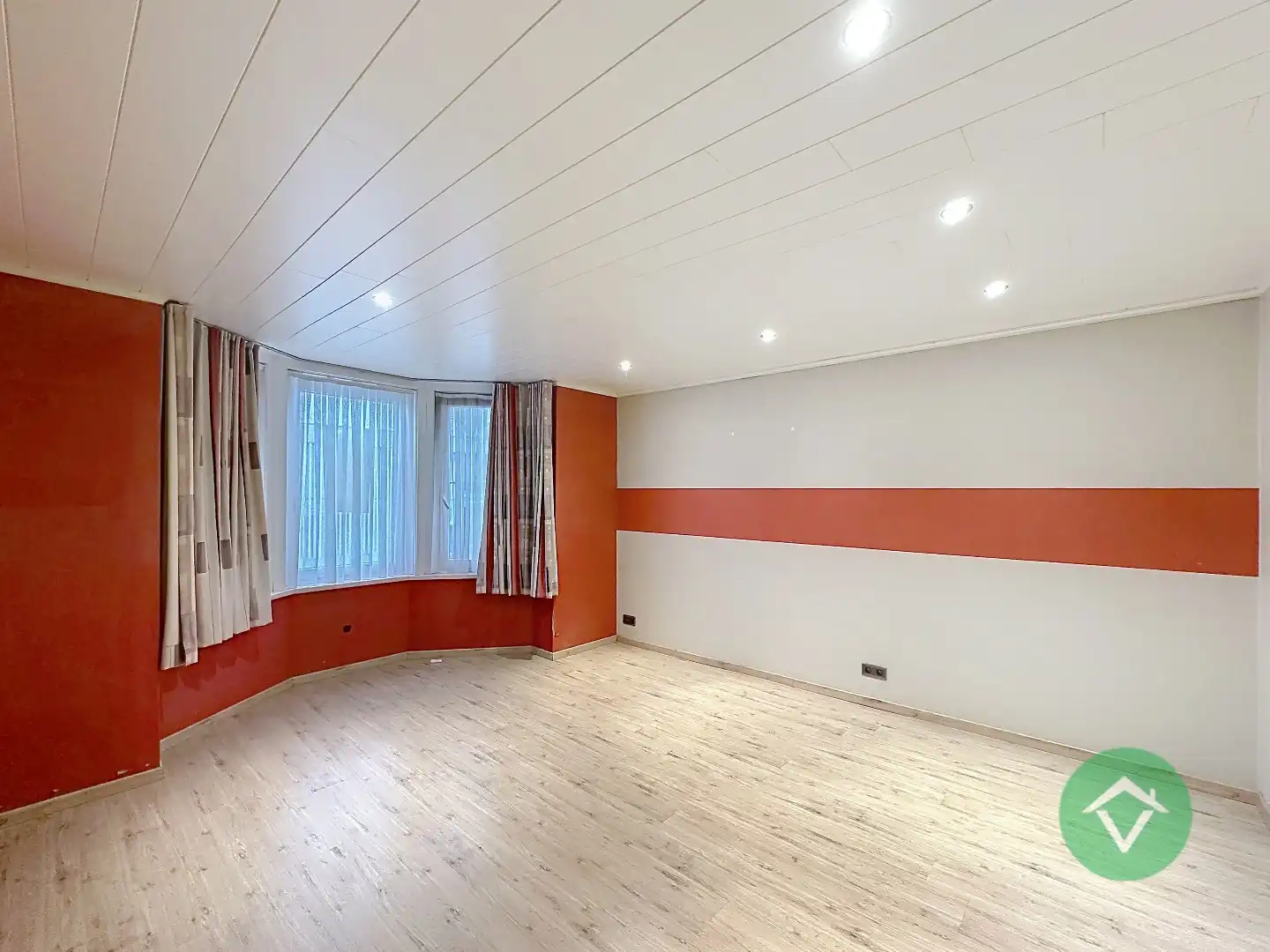 Handelspand met woonst op topligging in Gistel foto 24