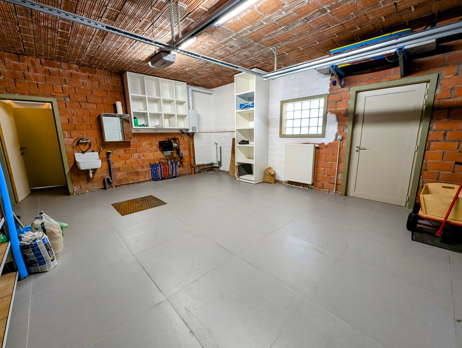 Te koop. Luxe gerenoveerde woning met wellness en garage – 4 slpks – vlakbij zee – instapklaar! foto 17