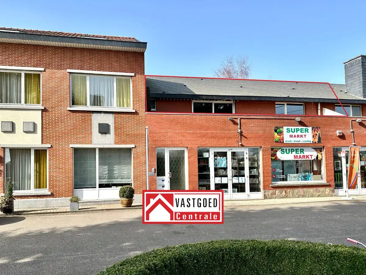 Te huur: appartement met 2 slaapkamers en ruim terras in Riemst foto {{pictureIndex}}