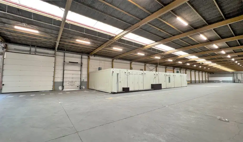 Magazijn te huur vlakbij afrit E17 te Sint-Niklaas foto 6