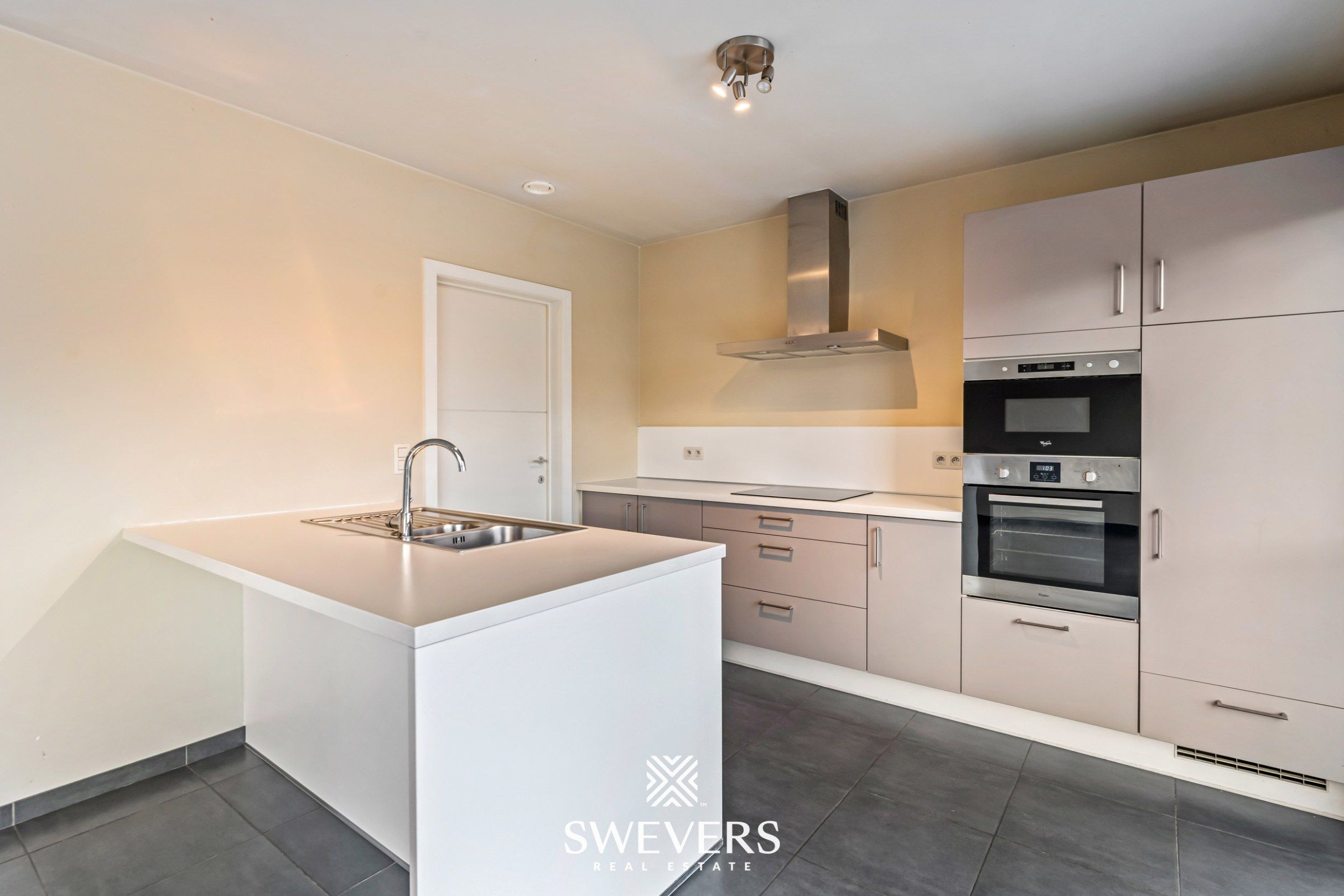 Lichtrijke open bebouwing met 3 slaapkamers op toplocatie in Zonhoven foto 12