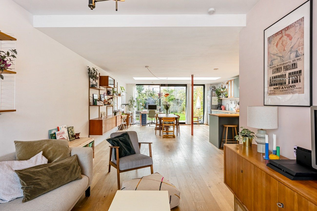 Instapklare charmante woning met 4 slaapkamers en tuin in Gent foto 8