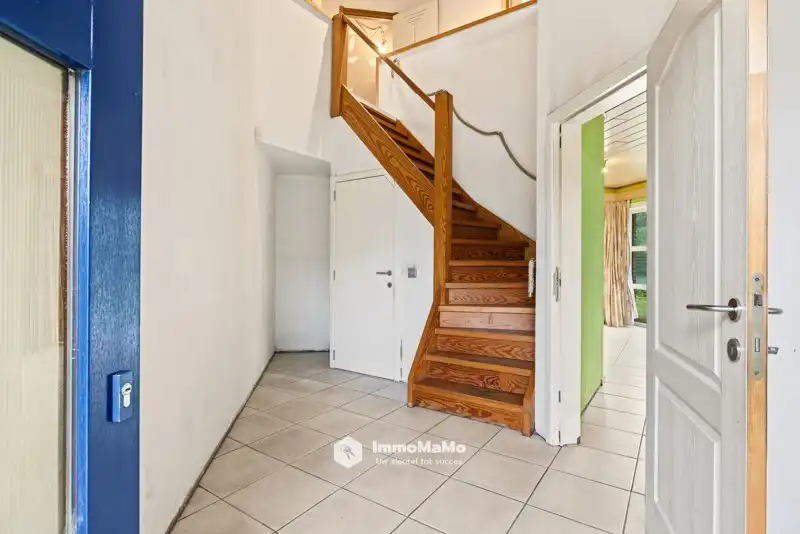 VRIJSTAANDE WONING MET 3 SLPKS EN ROYALE TUIN TE KOOP IN SXW foto 3