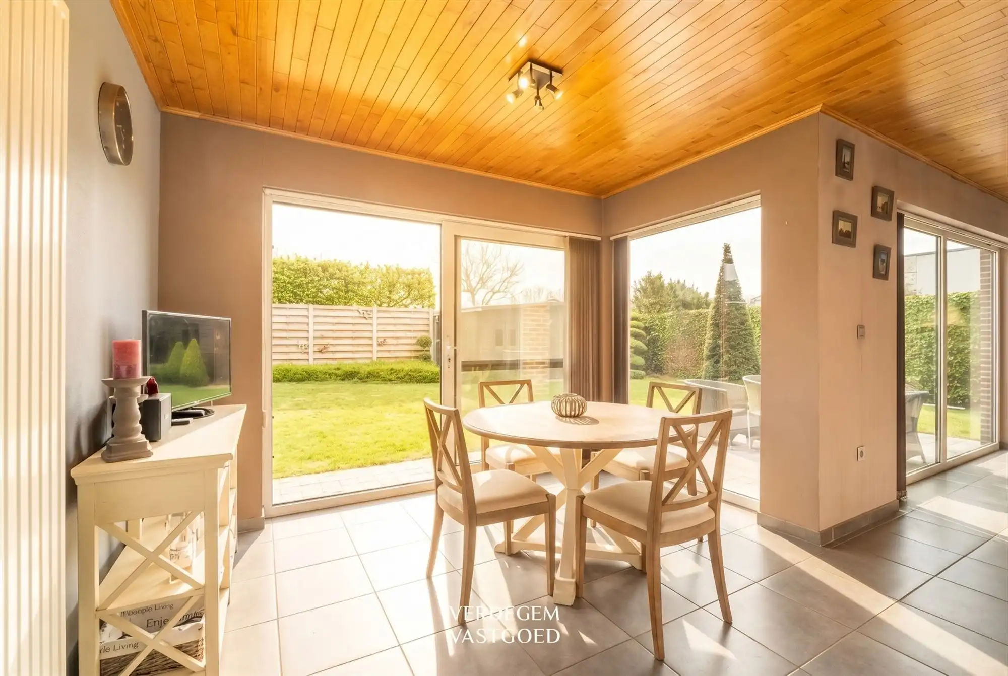 Rustig wonen in een heerlijk polderdorp: knappe woning met 3 slaapkamers foto 7