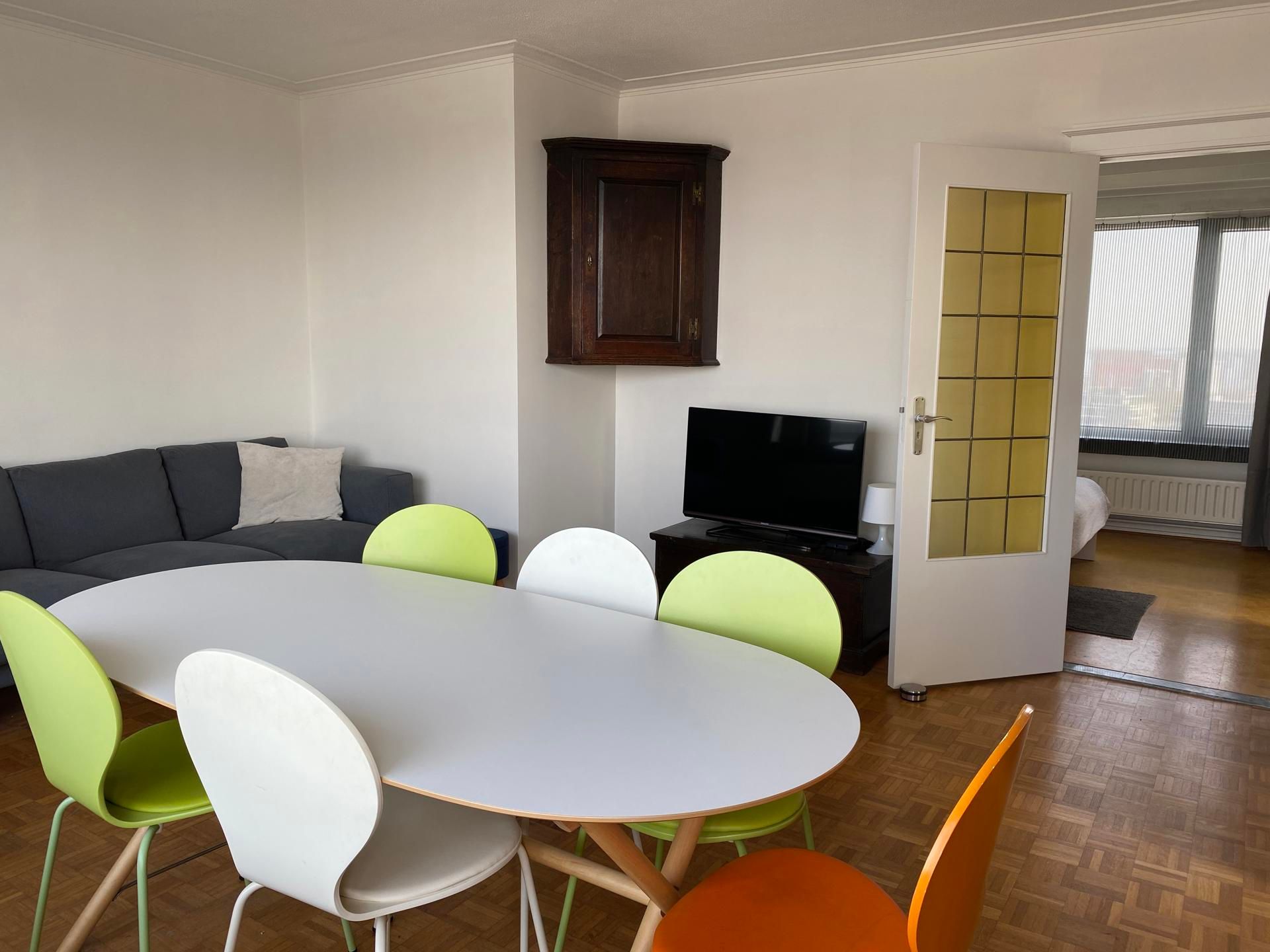 Zeer gezellig gemeubeld dakappartement met riant zonneterras foto 3