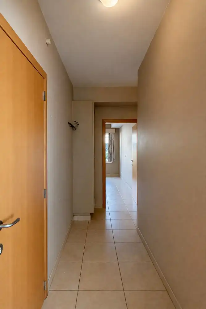 Instapklaar en energiezuinig ruim twee slaapkamer appartement in het centrum van Eke foto 5