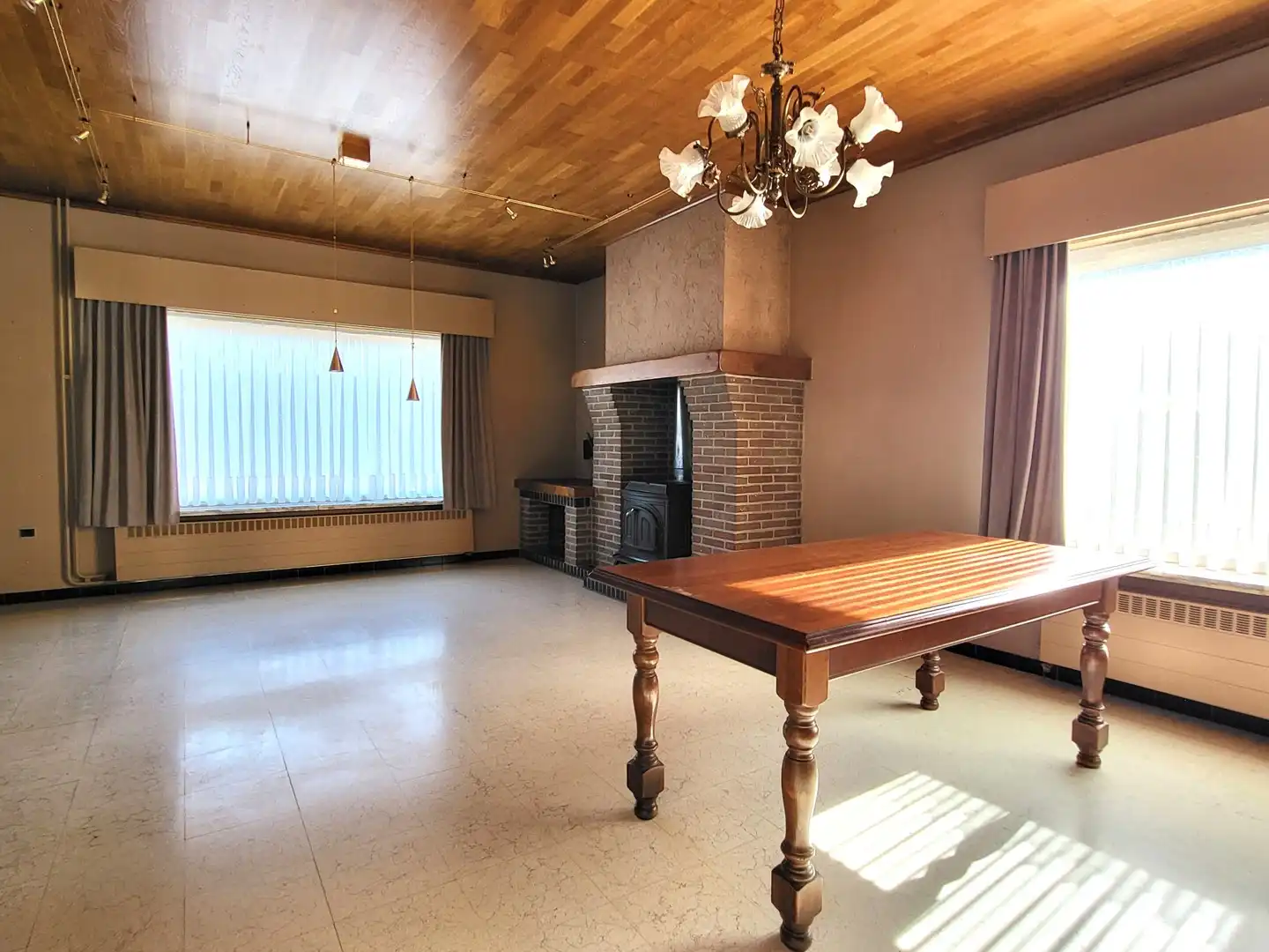 Karaktervolle eigendom met uitzonderlijk potentieel, paardenstal en 2 ruime garages op 2.550 m², met 248 m² bewoonbare oppervlakte. foto 14