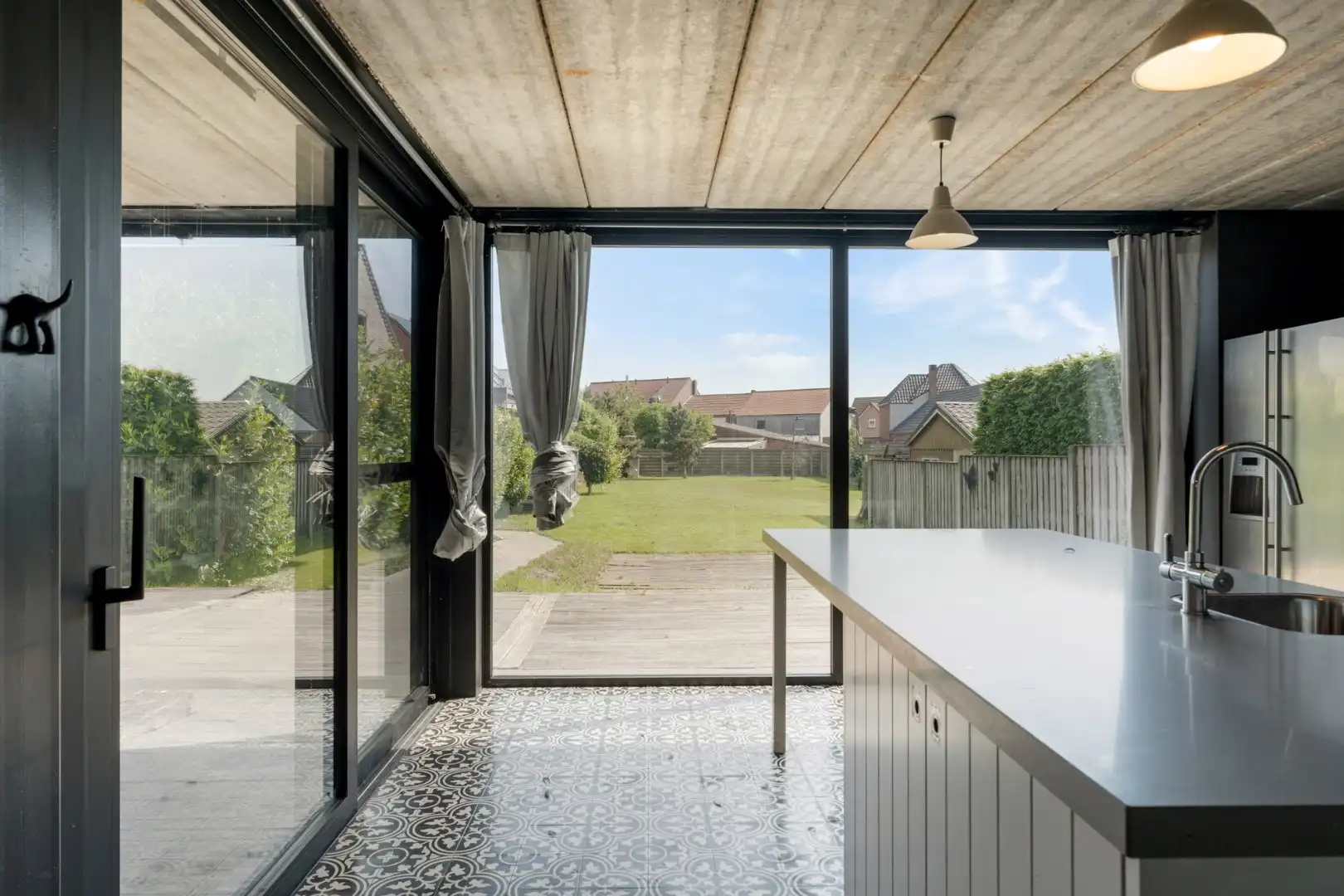 Recente, halfvrijstaande gezinswoning in een moderne bouwstijl op een perceel van 11a06ca! foto 8