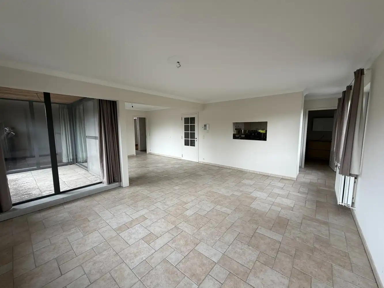 Appartement met overdekt terras in het centrum van Zonhoven foto 3
