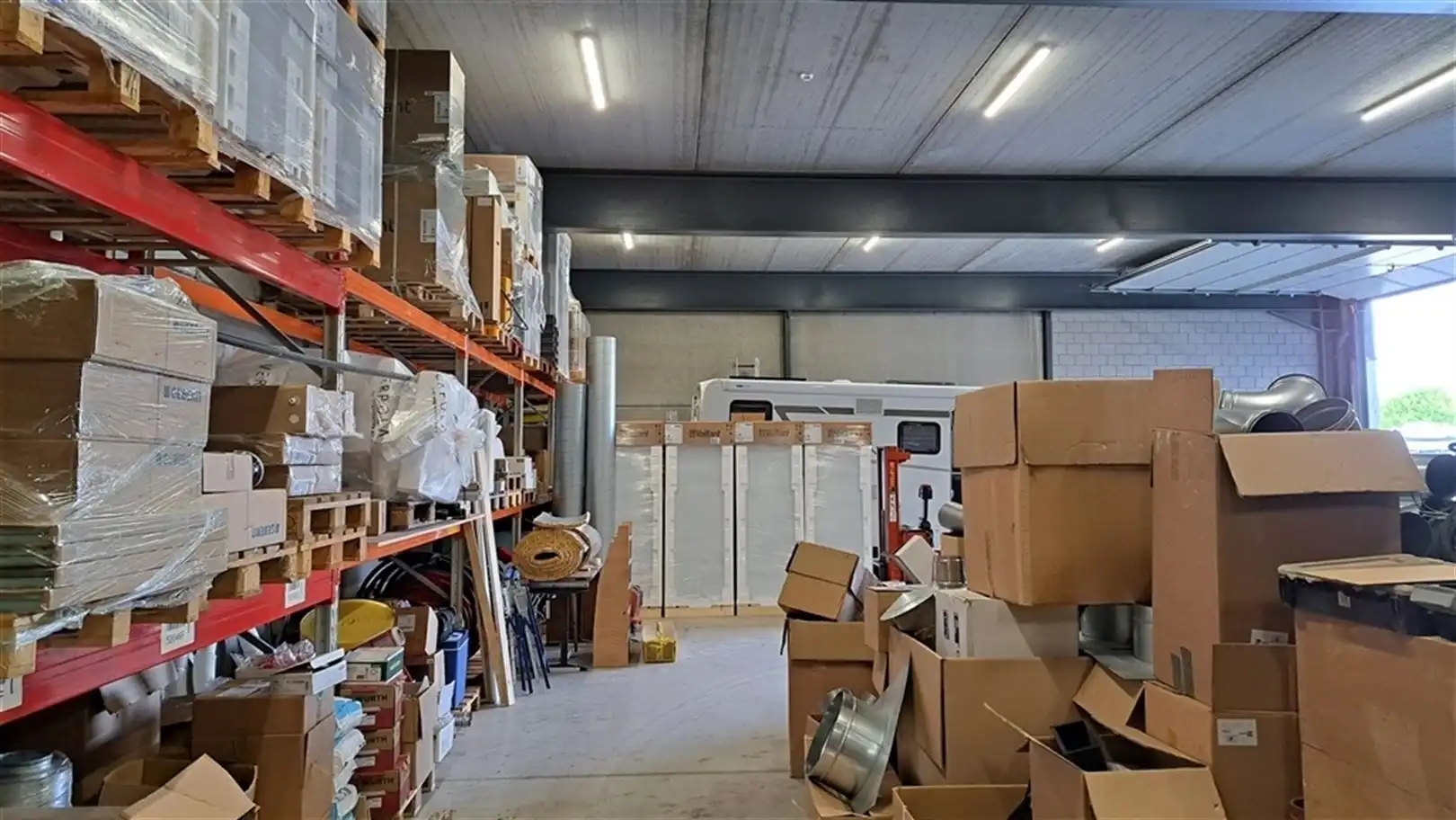 Kwalitatief magazijn te huur in Aalter nabij E40 foto 7