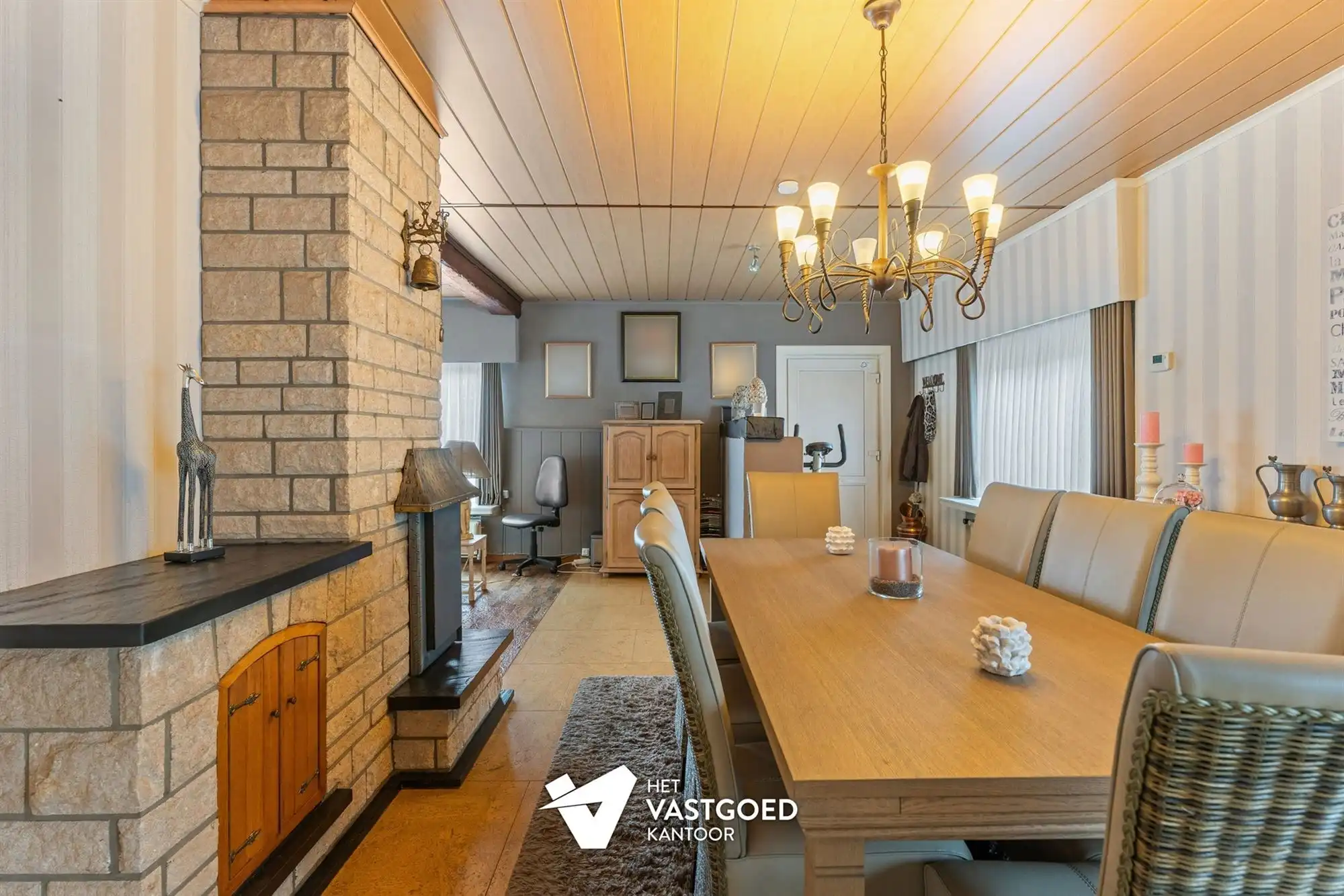INSTAPKLARE, GELIJKVLOERSE WONING NABIJ CENTRUM foto 6