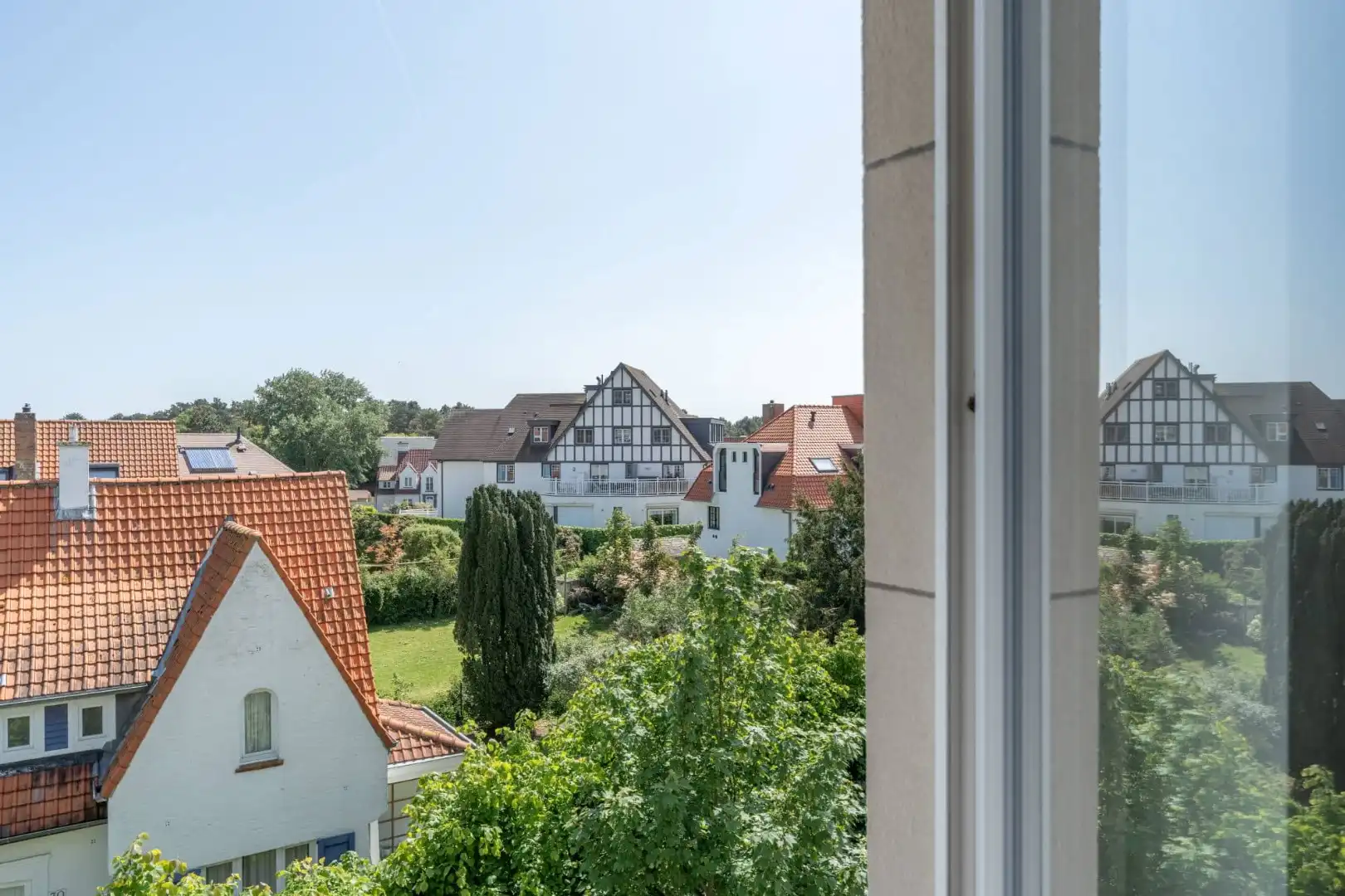 Smaakvol gerenoveerd appartement met vrij zicht foto 2