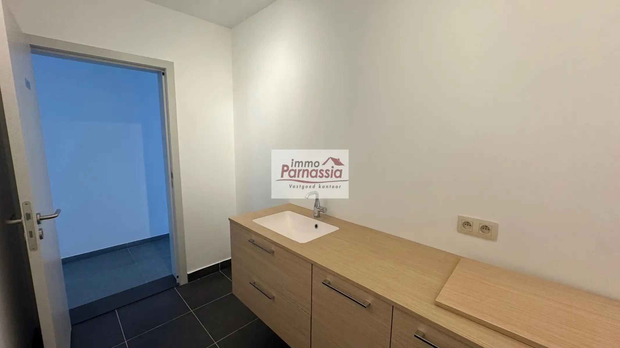Commercieel te huur foto 19