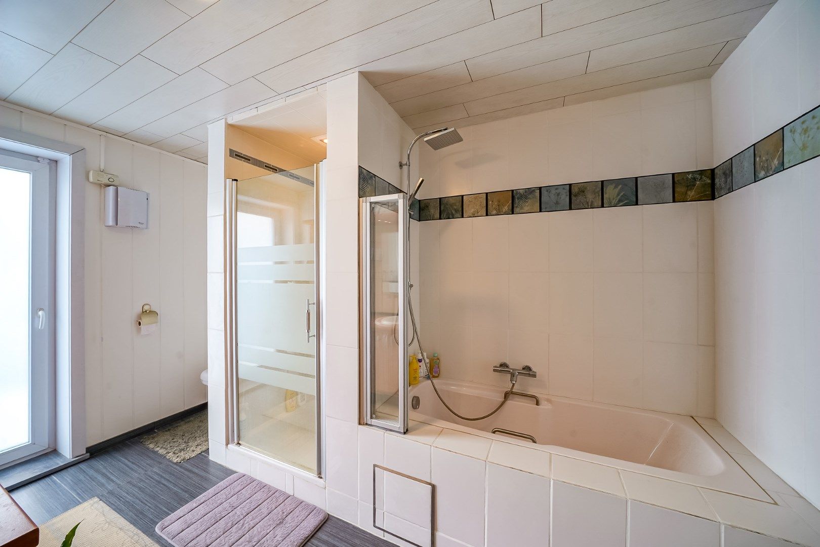 Unieke ruime woning langs het kanaal Plassendale - Nieuwpoort foto 12
