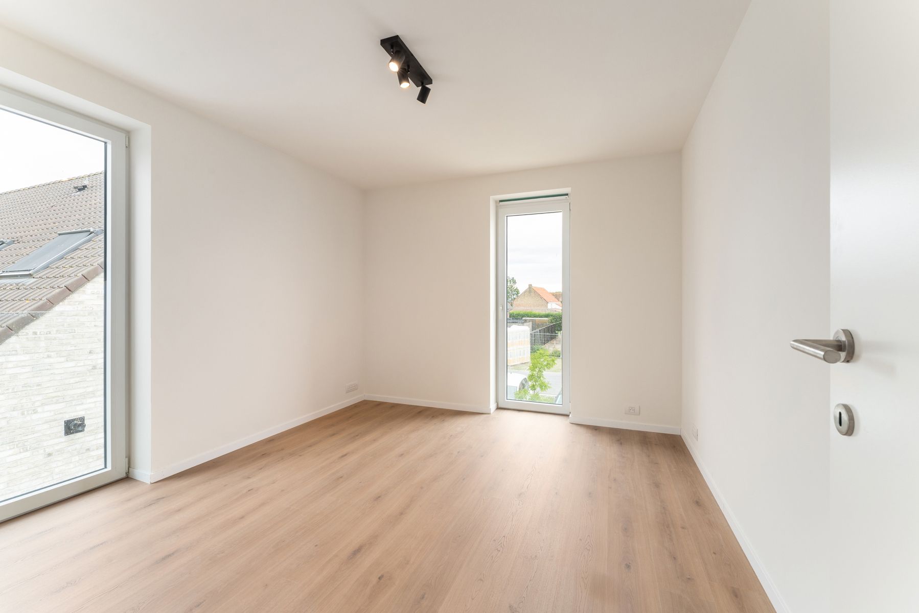 Charmante woning met uitzicht over polderlandschap foto 18