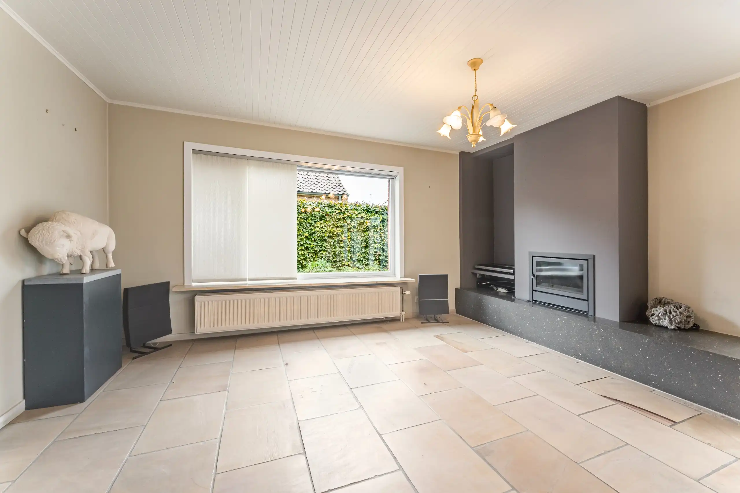 Verzorgde bungalow op 585 m2 met 3 slaapkamers en zonnige tuin nabij het centrum foto 6