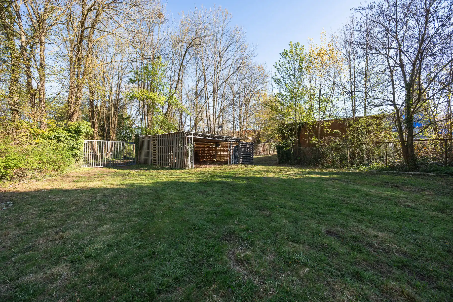 Ruime, karaktervolle renovatiewoning met centrale ligging foto 25