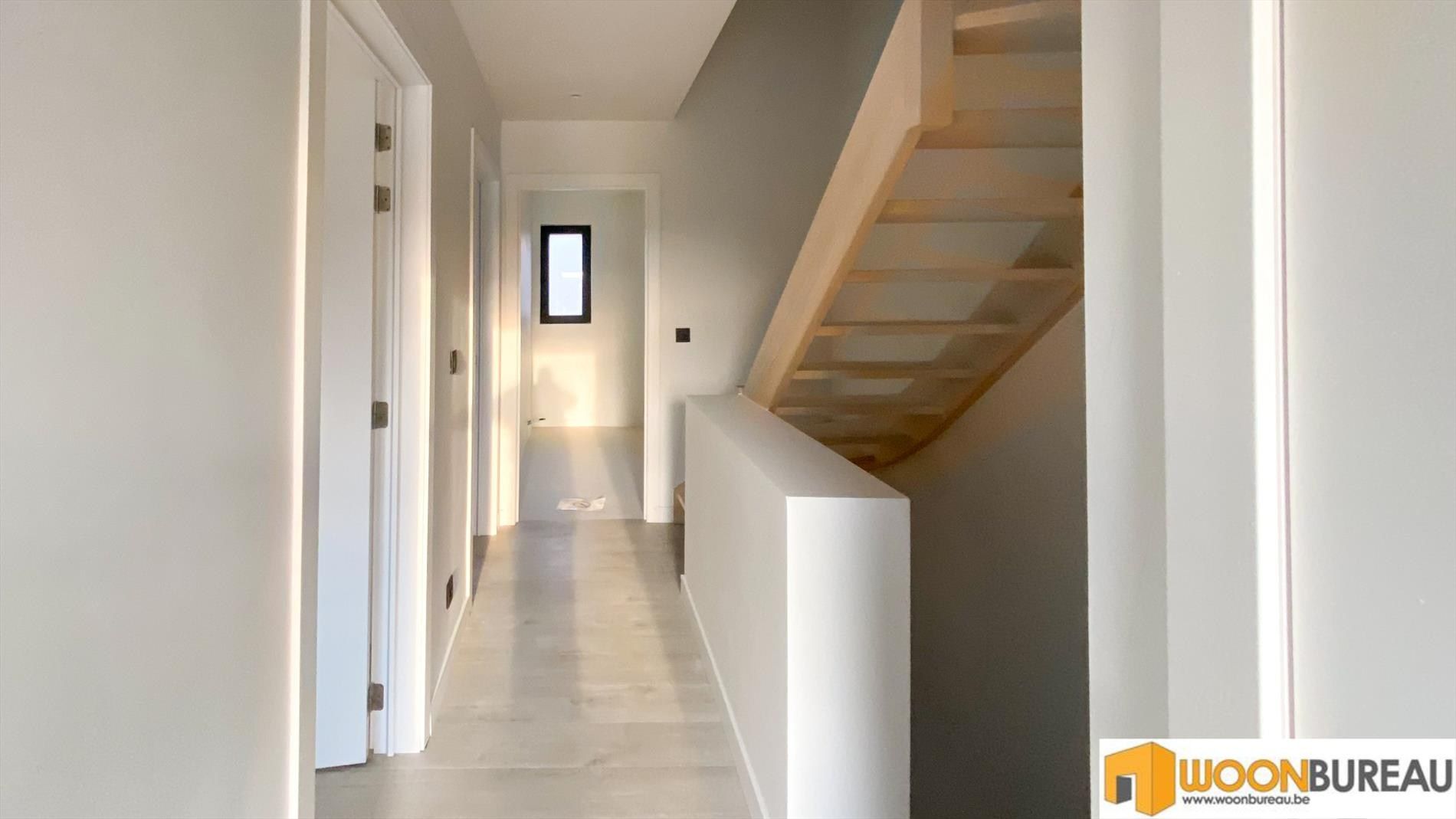 Rijwoning te Lokeren met tuin en garage foto 11