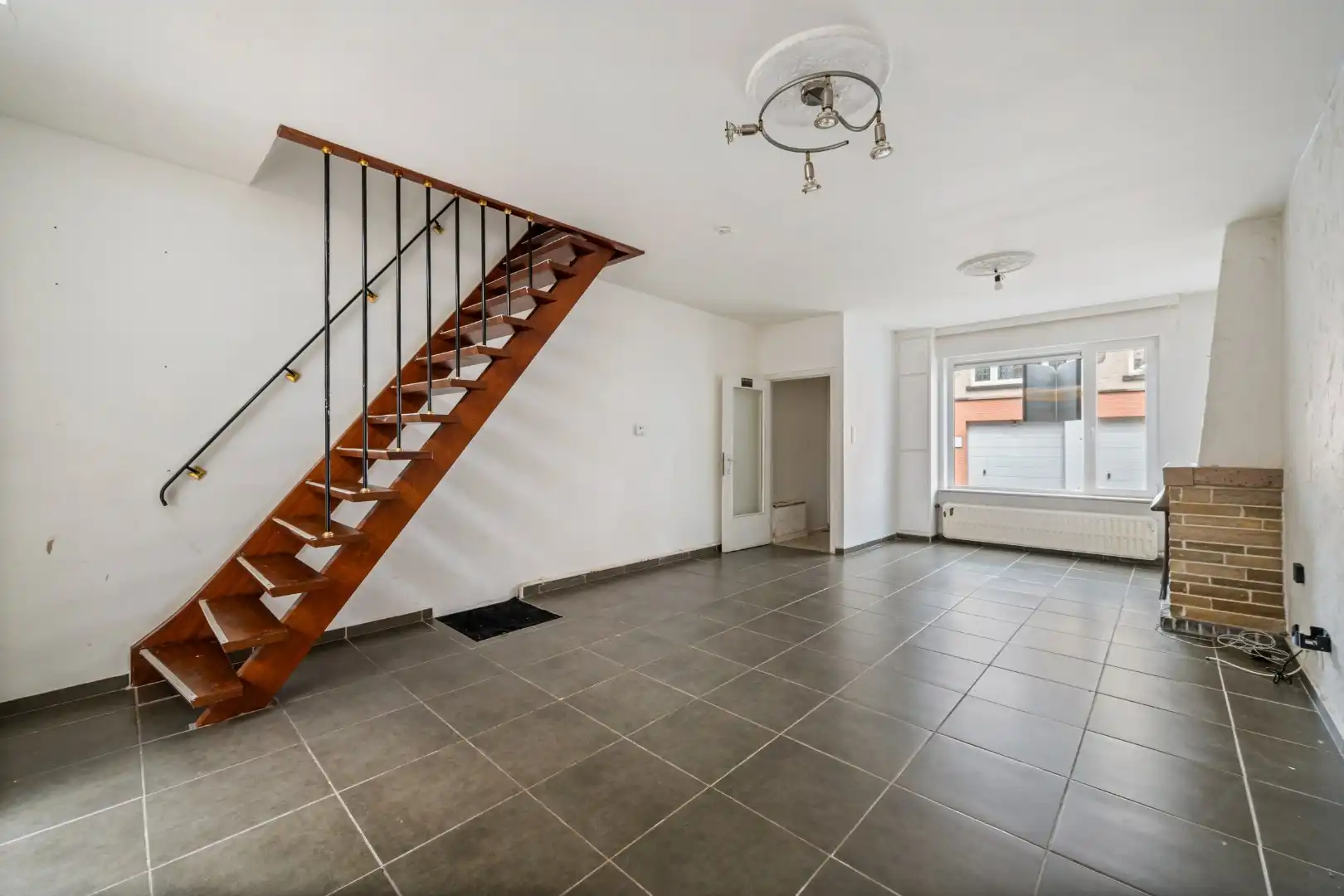 Instapklare woning met 3 slaapkamers in het centrum van Menen foto 2