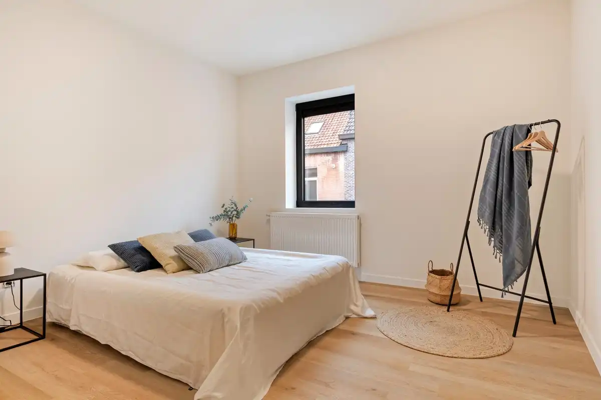 Pas gerenoveerde aantrekkelijke A-label stadswoning met zonnige diepe tuin foto 19