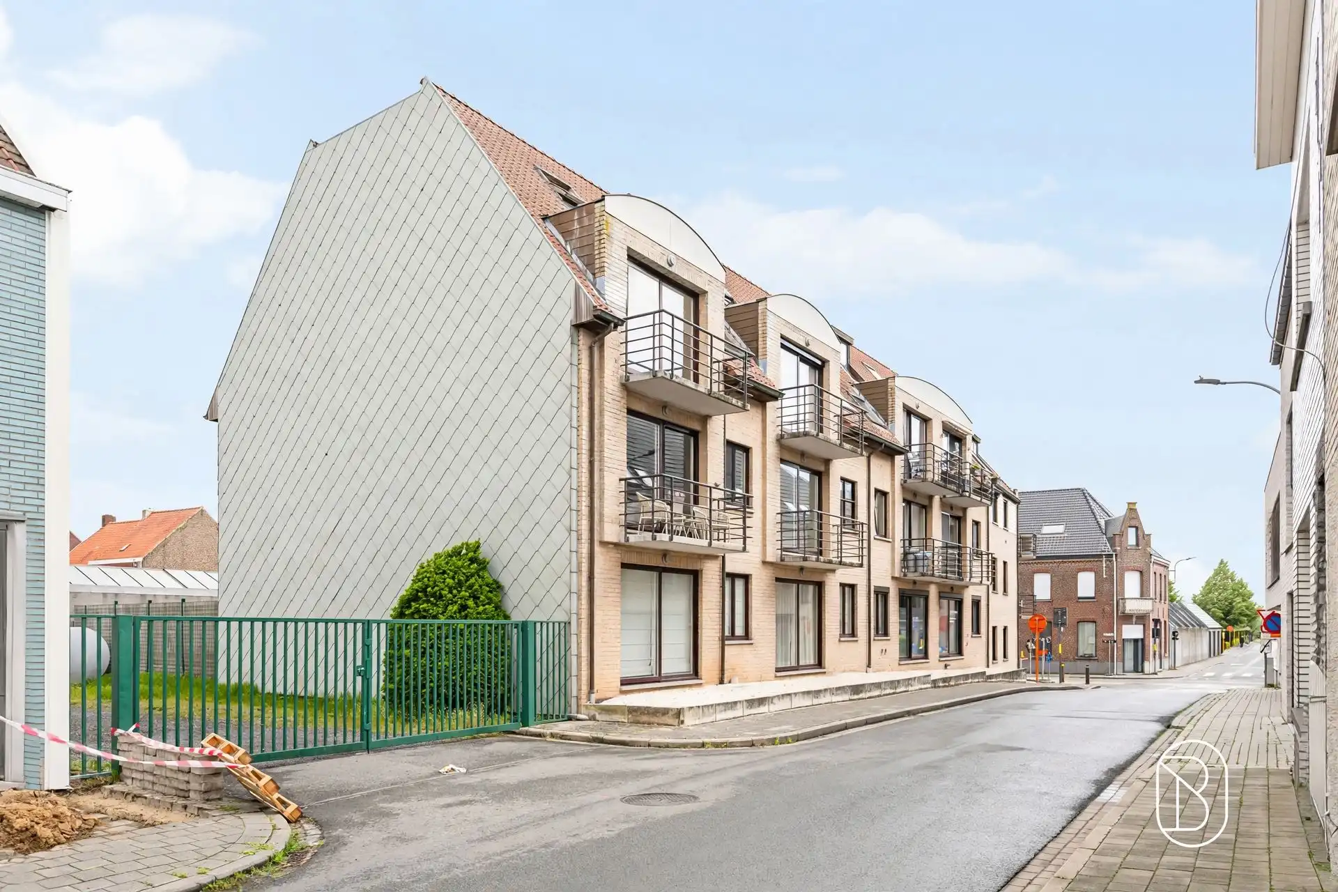 Instapklaar appartement nabij centrum Avelgem foto 2