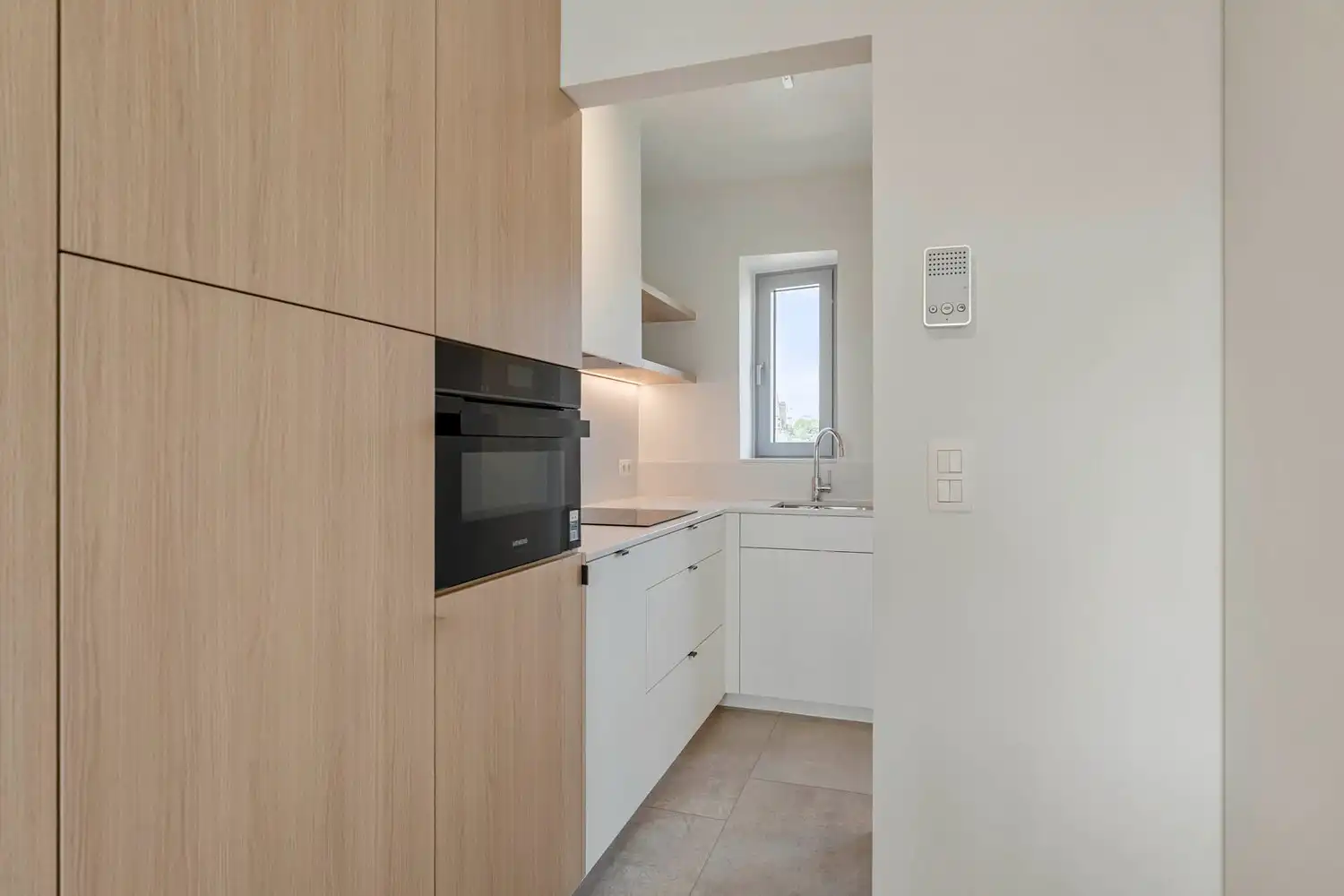 Totaalrenovatie! Centraal gelegen en hoogwaardig afgewerkt appartement met 1 slaapkamer en een terras te Leuven! foto 19