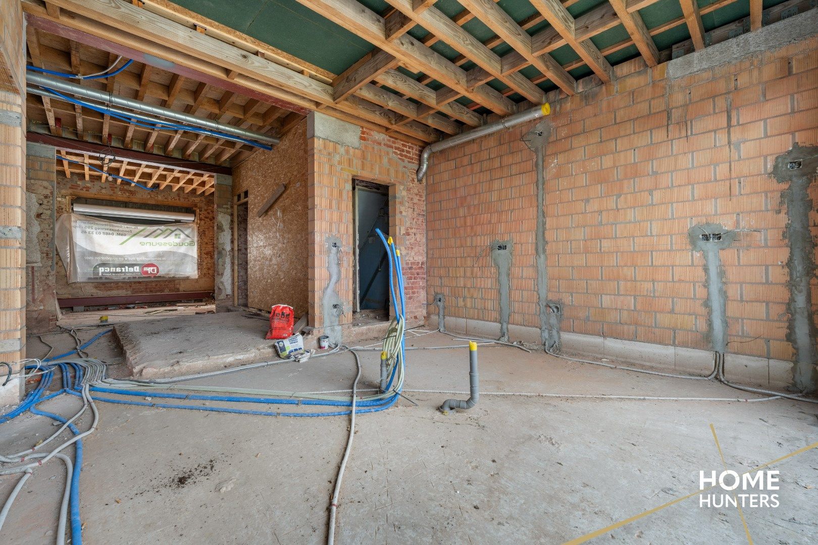 Verder af te werken woning met 3 slaapkamers, dressing, garage en ruime tuin – Ieper foto 10